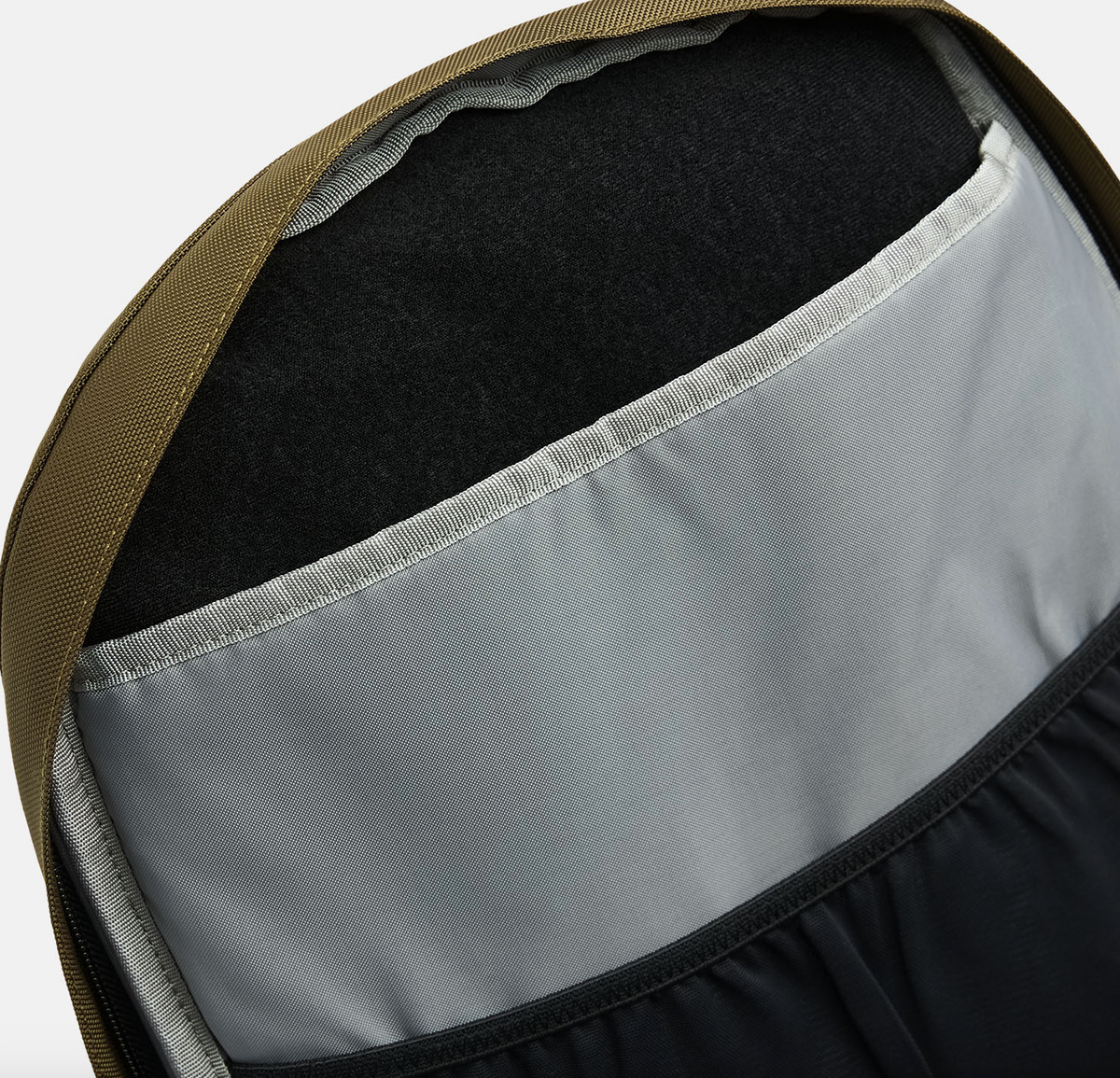 Peak Commuter Backpack Sand