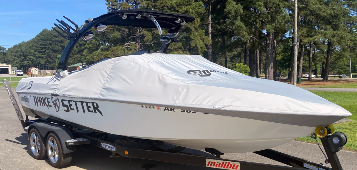 Malibu VTX 20 Boat Cover (Black) 2009